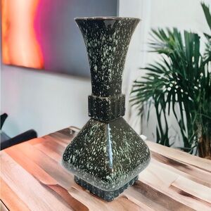 Savoy China Green White Splatter Ceramic Vase 12” MCM Vintage USA Flared Genie